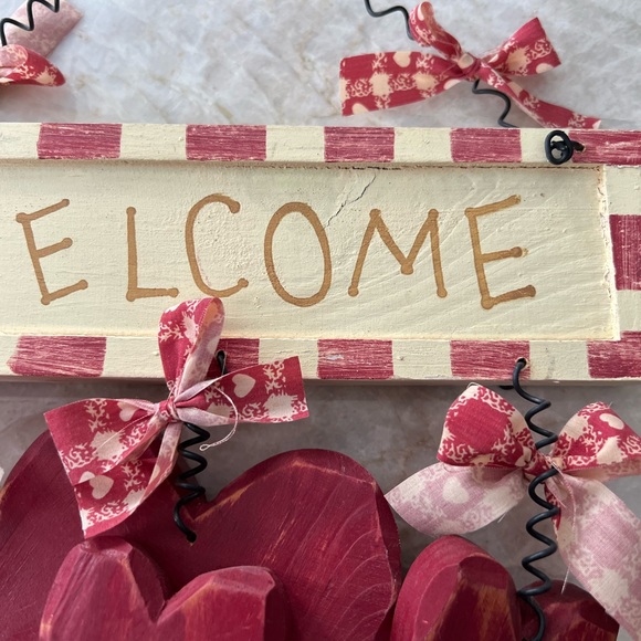 Valentine’s Day Heart Welcome Wood Sign Wall Decor - Picture 8 of 8